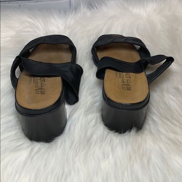Naot Black Fabric Chunk Heel Sandals Size 38/7 - Picture 3 of 6